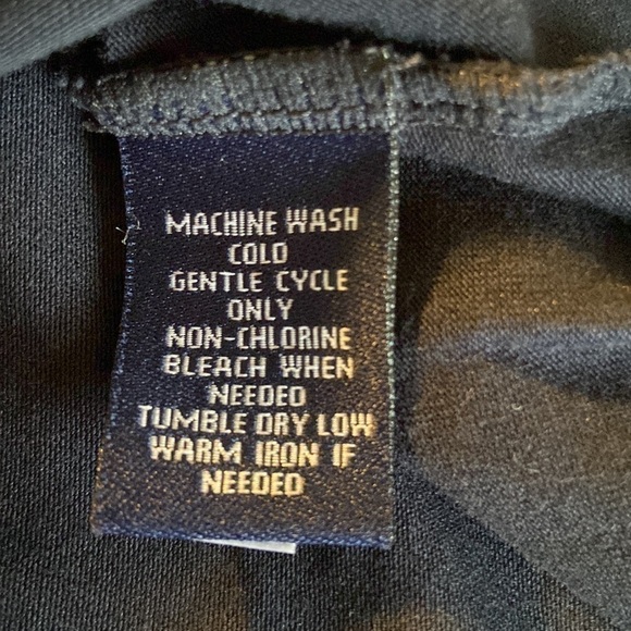 🦄 Chaps Ruffled V-Neck Tank Navy Blue Sz M - Picture 6 of 8